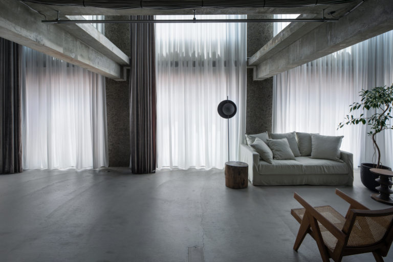 1階リビング_東向き